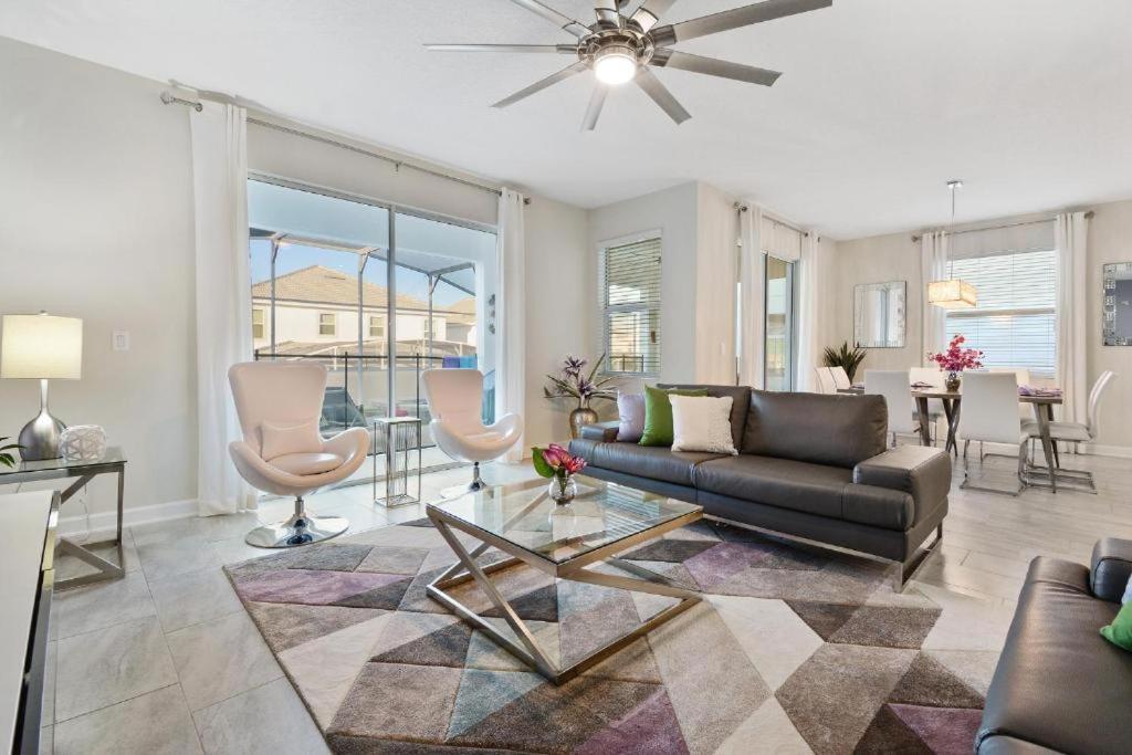 Wonderful Villas 18 Minutes Away From Disney! キシミー エクステリア 写真